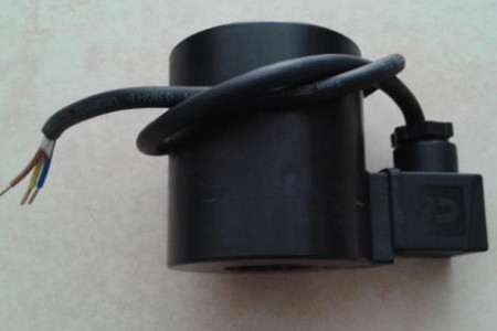 電磁線圈的電感主要起到什么作用？